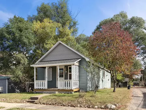 133 Pinehurst, Kingsford, MI 49802