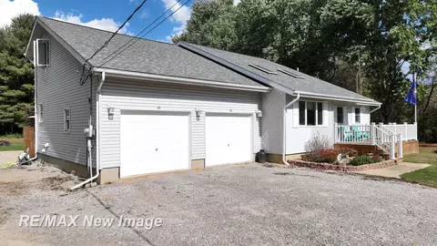 Exterior - 6037 Scott, Mount Morris, MI 48458 photo 7 of 18