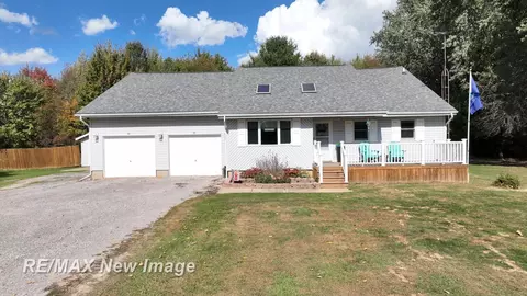 Exterior - 6037 Scott, Mount Morris, MI 48458 photo 2 of 18