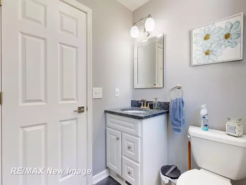 Bath - 6037 Scott, Mount Morris, MI 48458 photo 5 of 9