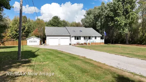 Exterior - 6037 Scott, Mount Morris, MI 48458 photo 4 of 18