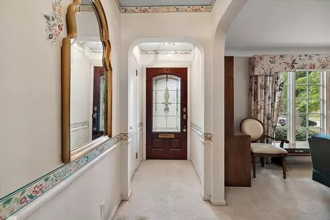Entry Way - 1485 Torrey, Grosse Pointe Woods, MI 48236 photo 1 of 3