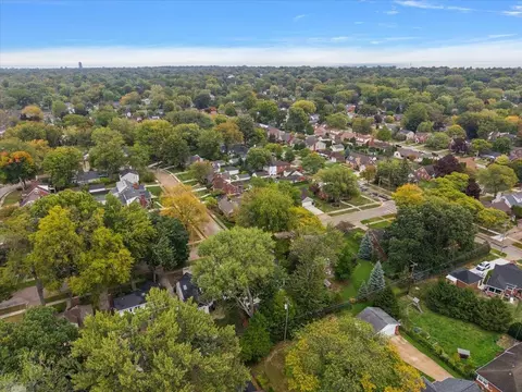 View/Area - 1485 Torrey, Grosse Pointe Woods, MI 48236 photo 5 of 5