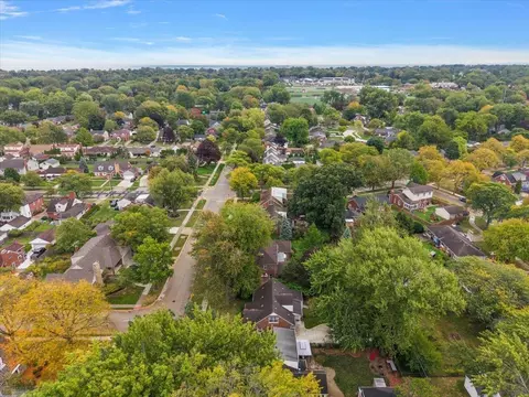 View/Area - 1485 Torrey, Grosse Pointe Woods, MI 48236 photo 4 of 5