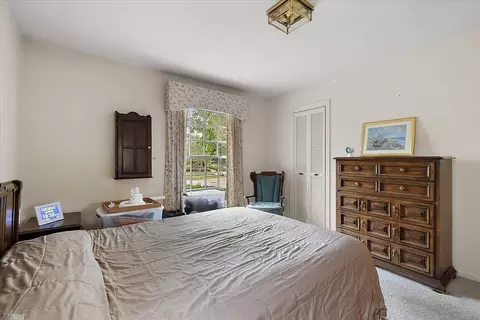 Bedroom - 1485 Torrey, Grosse Pointe Woods, MI 48236 photo 3 of 8