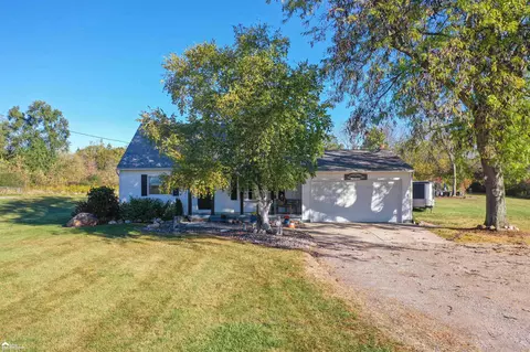 7395 Atherton, Davison, MI 48423