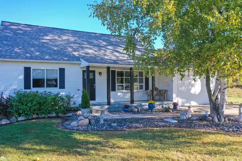 7395 Atherton, Davison, MI 48423 photo 3