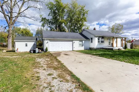 Exterior - 7082 Rattle Run, Saint Clair, MI 48079 photo 2 of 11