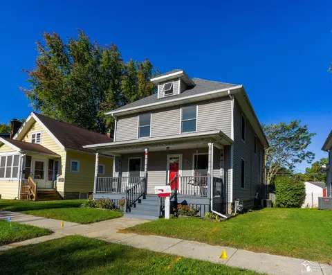 Exterior - 824 Smith, Monroe, MI 48161 photo 2 of 7