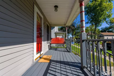 Exterior - 824 Smith, Monroe, MI 48161 photo 4 of 7