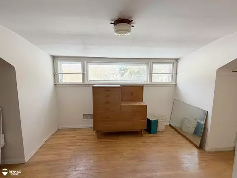 Bedroom - 3360 Beecher, Flint, MI 48532 photo 6 of 6