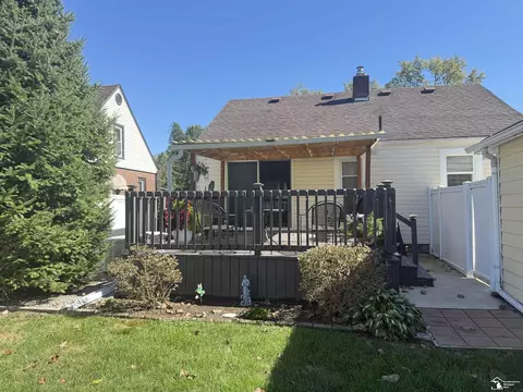 2361 Vivian, Monroe, MI 48162 photo 17