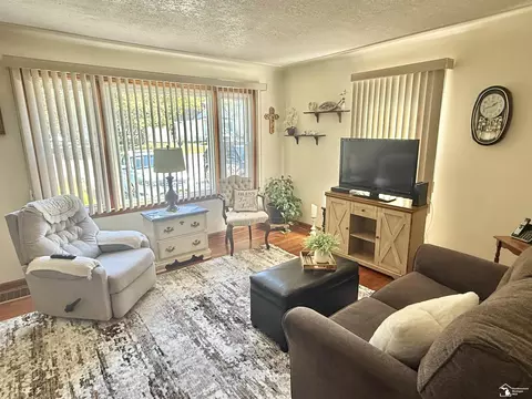 2361 Vivian, Monroe, MI 48162 photo 6