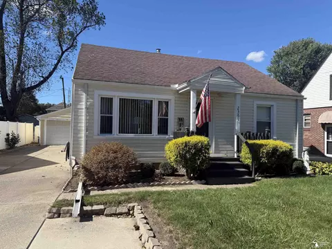 2361 Vivian, Monroe, MI 48162 photo 3