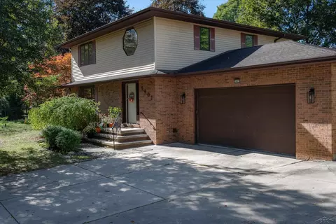 5407 Wanetah, Midland, MI 48640