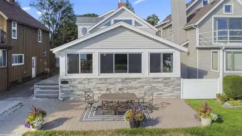 3031 Conger, Port Huron, MI 48060