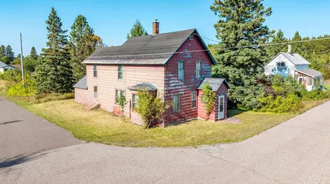 57225 Third, Calumet, MI 49913