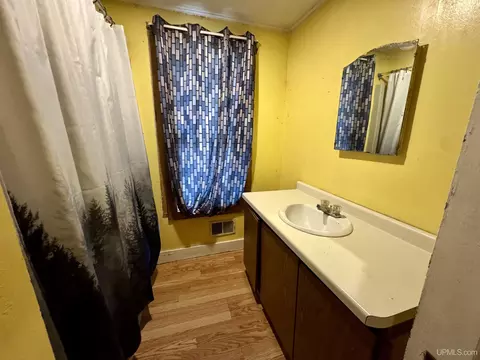 329 Maple, Amasa, MI 49903 photo 15