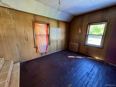329 Maple, Amasa, MI 49903 photo 21