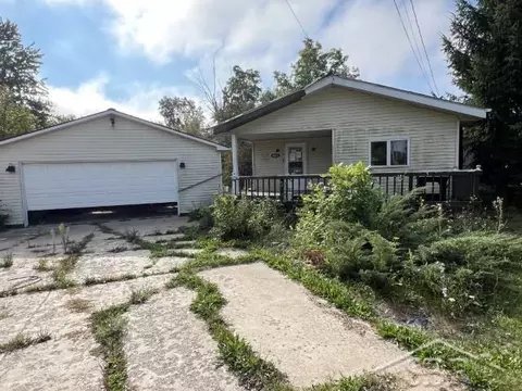 9013 S Shepherd, Shepherd, MI 48883