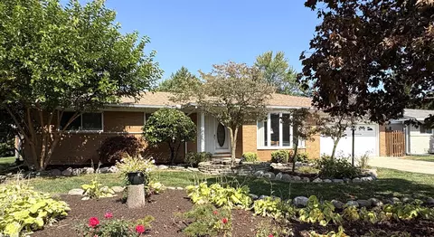 18711 N Nunneley, Clinton Township, MI 48036