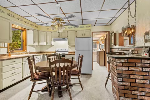 Kitchen - 85 2nd, Laurium, MI 49913 photo 1 of 1