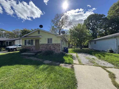 2108 California, Saginaw, MI 48601