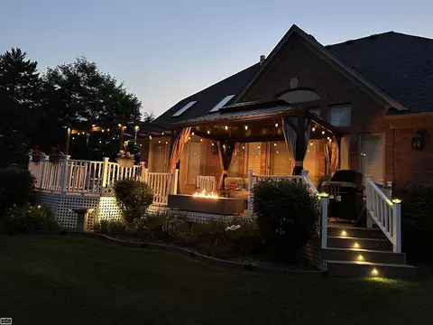 Exterior - 19312 River Vly, Macomb, MI 48044 photo 11 of 12