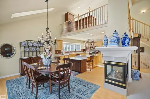Dining - 19312 River Vly, Macomb, MI 48044 photo 2 of 2