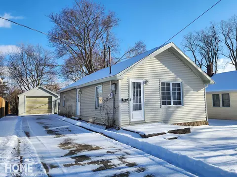 755 Woodlawn, Owosso, MI 48867