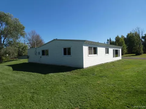 13 Oak, White Pine, MI 49971 photo 3