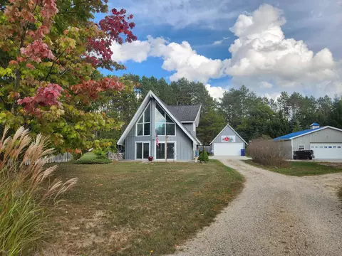 3161 Pinehurst, Lake, MI 48632