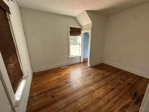 Bedroom - 4885 Diener, Hemlock, MI 48626 photo 1 of 2