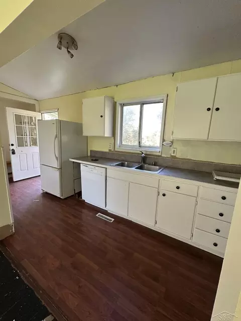 Kitchen - 4885 Diener, Hemlock, MI 48626 photo 1 of 2