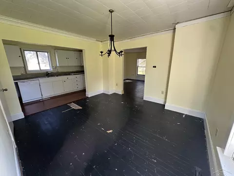 Dining - 4885 Diener, Hemlock, MI 48626 photo 2 of 2