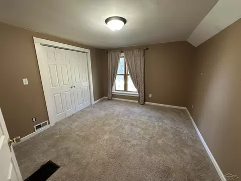Bedroom - 4885 Diener, Hemlock, MI 48626 photo 2 of 2