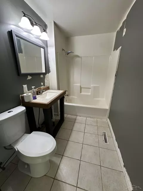 Bath - 4885 Diener, Hemlock, MI 48626 photo 1 of 1