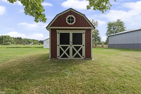 10341 Puttygut, Casco, MI 48064 photo 10