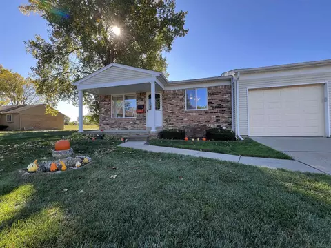 16488 Benmar, Roseville, MI 48066