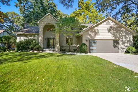 8232 Island, Grosse Ile, MI 48138