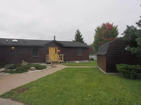 2039 S Riverside, Sault Sainte Marie, MI 49783