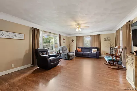 Living - 11250 N Custer, Dundee, MI 48131 photo 3 of 3