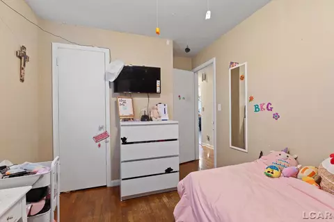 Bedroom - 11250 N Custer, Dundee, MI 48131 photo 6 of 8
