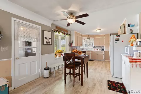 Kitchen - 11250 N Custer, Dundee, MI 48131 photo 1 of 6