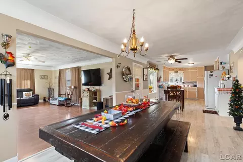 Dining - 11250 N Custer, Dundee, MI 48131 photo 2 of 4