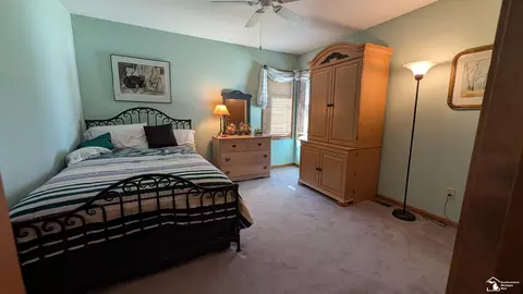 Bedroom - 2583 Vivian, Monroe, MI 48162 photo 4 of 5