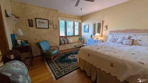 Bedroom - 2583 Vivian, Monroe, MI 48162 photo 3 of 5