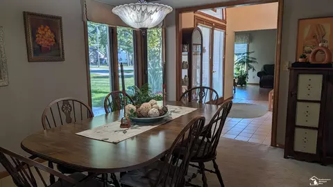 Dining - 2583 Vivian, Monroe, MI 48162 photo 1 of 2