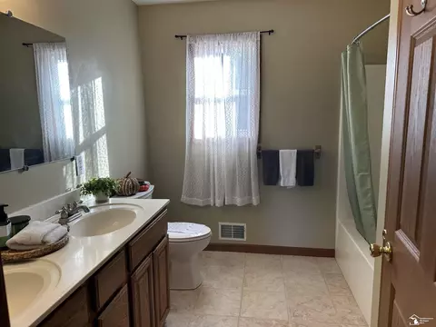 Bath - 7875 Forrestway, Monroe, MI 48161 photo 1 of 2
