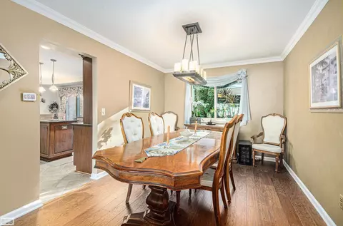 Dining - 45990 Meadow, Macomb, MI 48044 photo 2 of 2